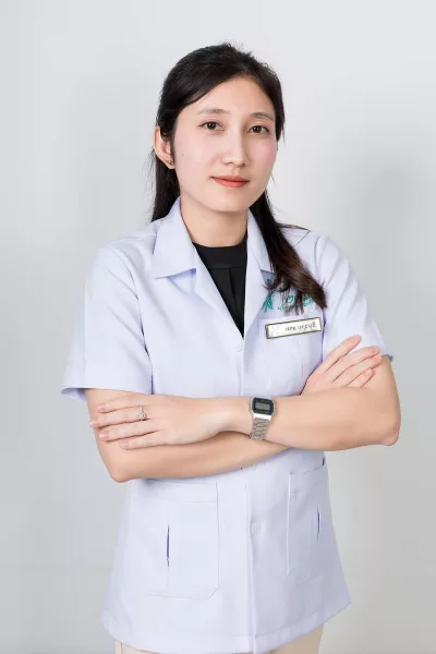 Dr Pichmony