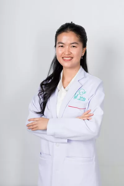 Dr. Den Sreynich